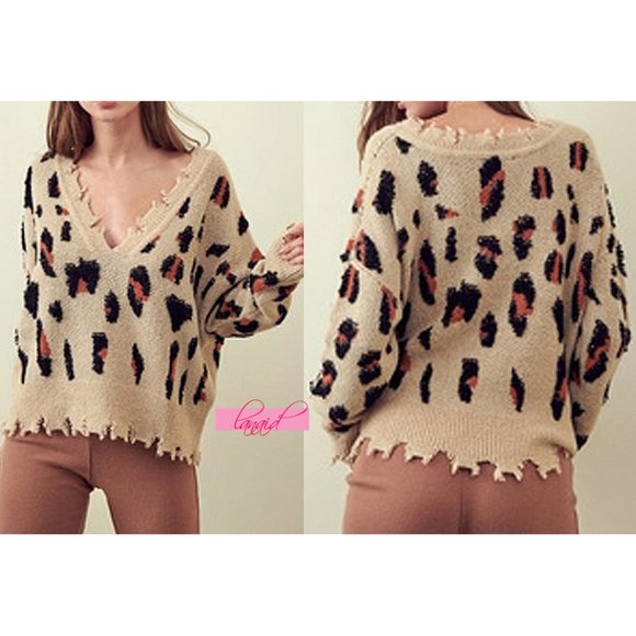 Vici Storia Cheetah Sweater Vneck 